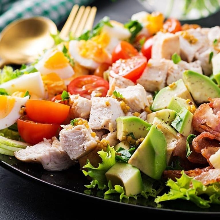 Delicious Cobb Salad Experience