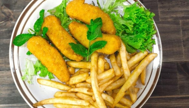 Vegan Chicken Tender 4pc w/ French Fries.